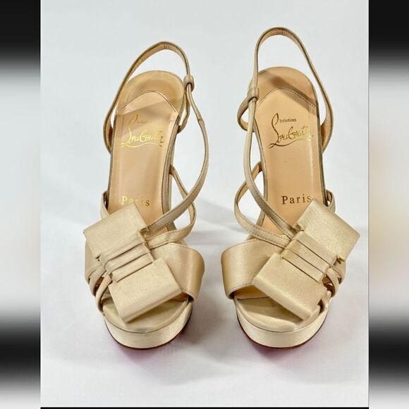 Christain Louboutin - Picture 12 of 17